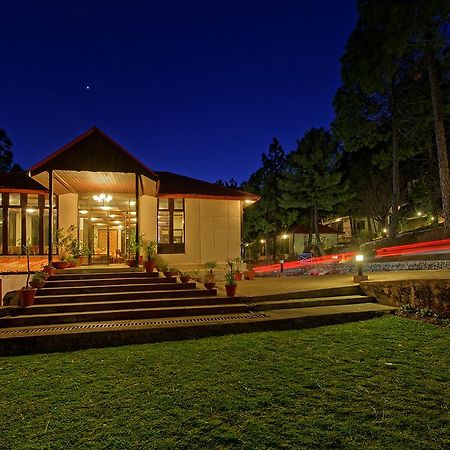 Arcadian Blue Pines Hotell Murree Eksteriør bilde