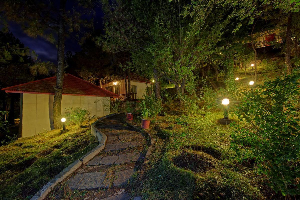 Arcadian Blue Pines Hotell Murree Eksteriør bilde