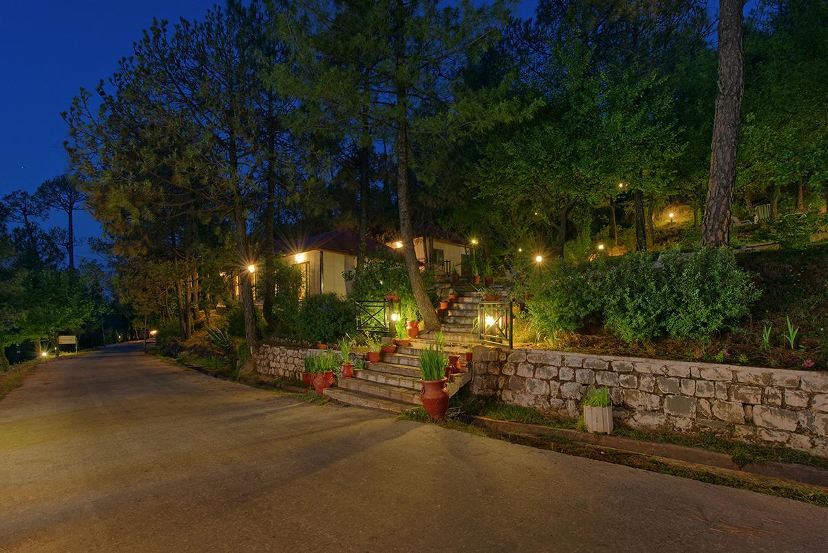 Arcadian Blue Pines Hotell Murree Eksteriør bilde