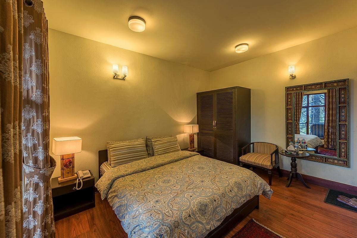 Arcadian Blue Pines Hotell Murree Eksteriør bilde